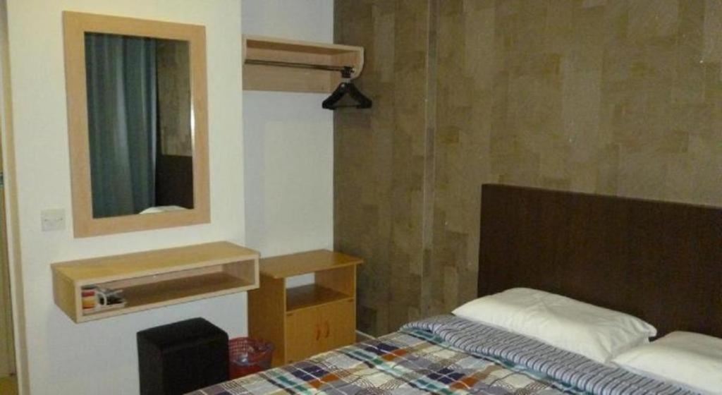 G Six Hotel Sitiawan Exterior foto