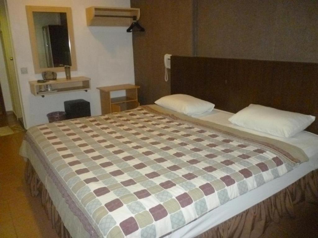 G Six Hotel Sitiawan Exterior foto
