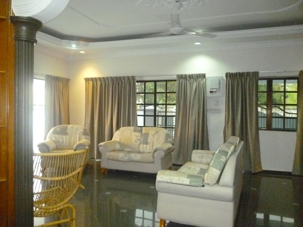 G Six Hotel Sitiawan Exterior foto