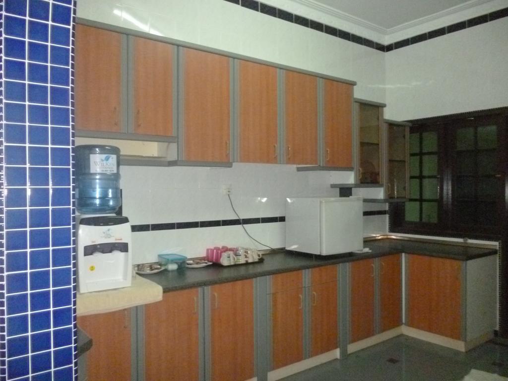 G Six Hotel Sitiawan Exterior foto