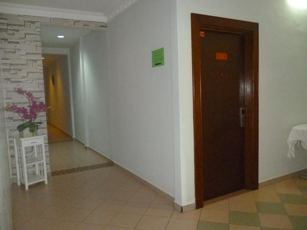 G Six Hotel Sitiawan Exterior foto